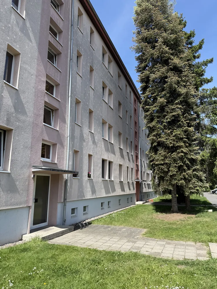 4 Zimmer Wohnung mit 68 m² in Erfurt – Bild 1