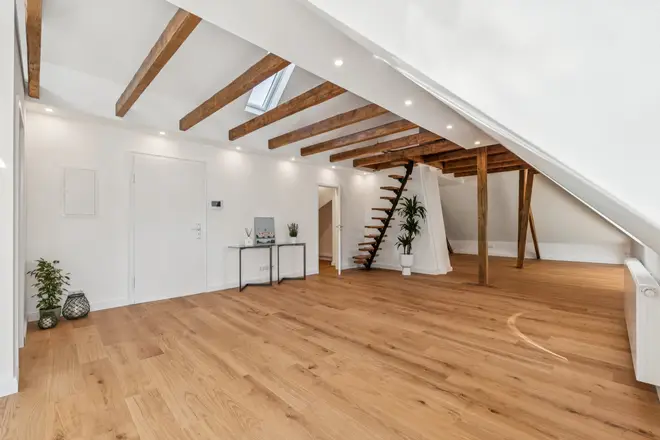 1 Zimmer Wohnung mit 80 m² in Hannover – Bild 1