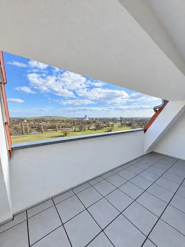 4 Zimmer Wohnung mit 136 m² in Magdeburg – Bild 1
