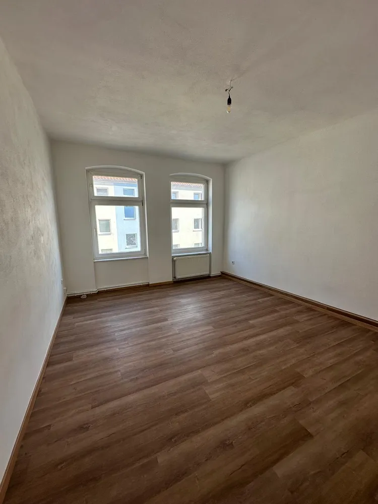 4 Zimmer Wohnung mit 92 m² in Brandenburg an der Havel – Bild 1