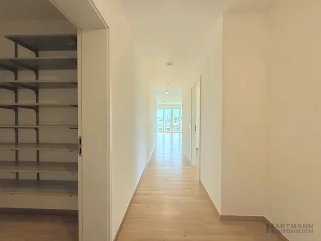 2 Zimmer Wohnung mit 70 m² in Frankfurt am Main – Bild 8