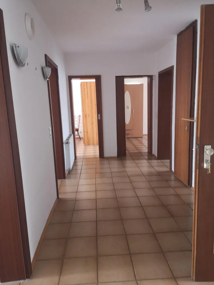 5 Zimmer Wohnung mit 136 m² in Kaiserslautern – Bild 2