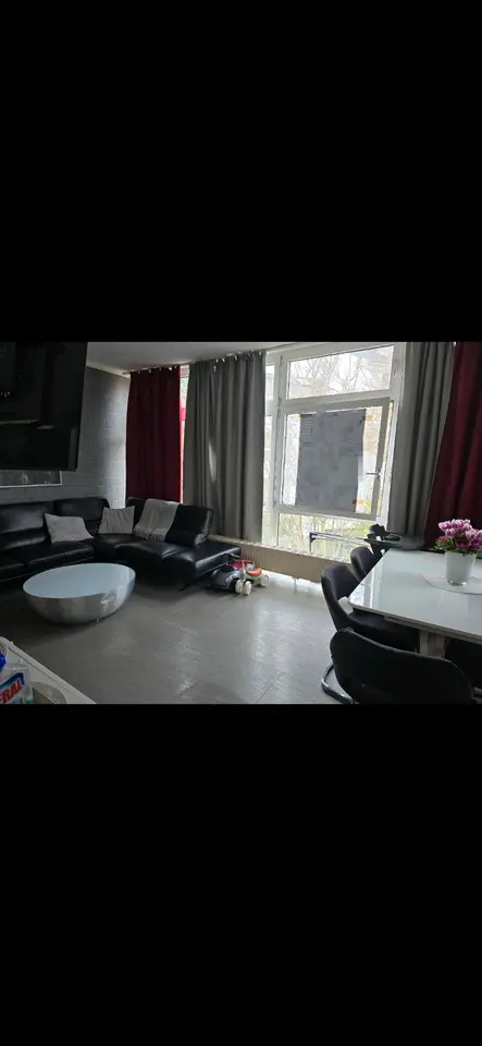 4 Zimmer Wohnung mit 85 m² in Wiesbaden – Bild 1