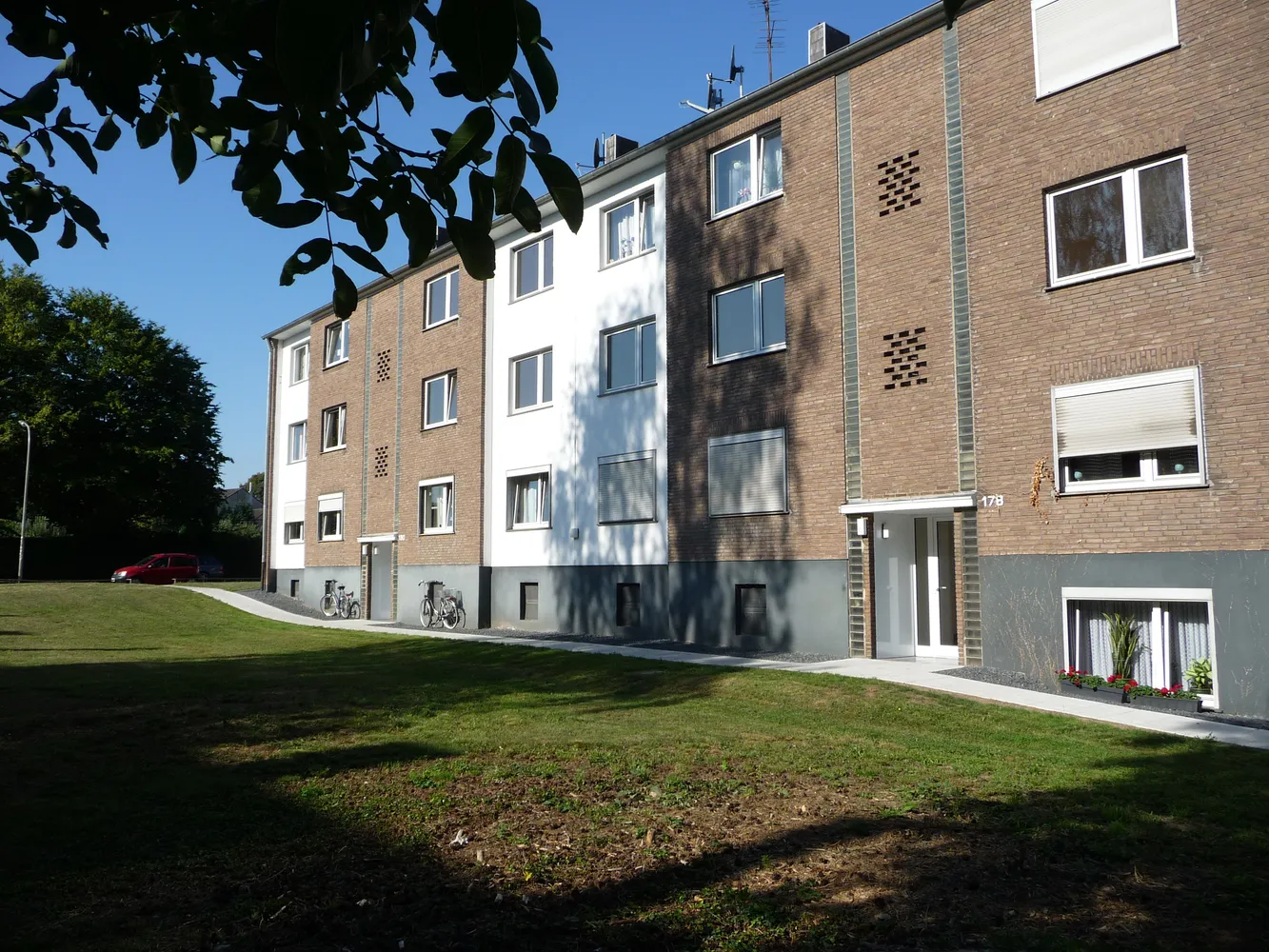 4 Zimmer Wohnung mit 75 m² in Mönchengladbach – Bild 1