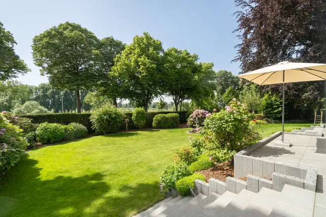 9 Zimmer Haus mit 387 m² in Düsseldorf – Bild 5