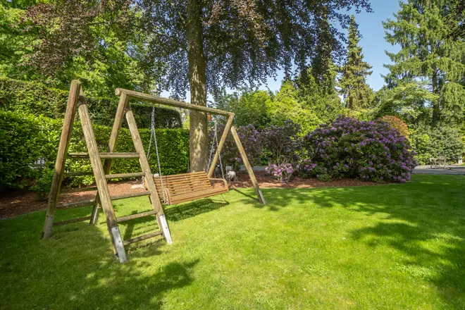 9 Zimmer Haus mit 387 m² in Düsseldorf – Bild 9