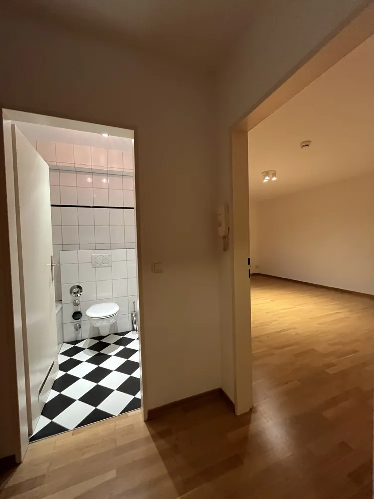 2 Zimmer Wohnung mit 60 m² in Frankfurt am Main – Bild 2