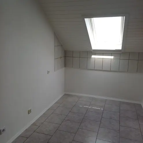 4 Zimmer Wohnung mit 80 m² in Duisburg – Bild 3