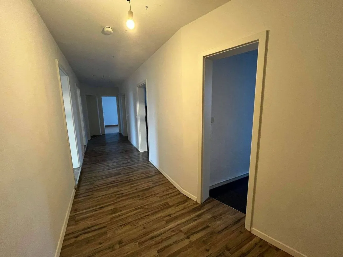 5 Zimmer Wohnung mit 147 m² in Chemnitz – Bild 2
