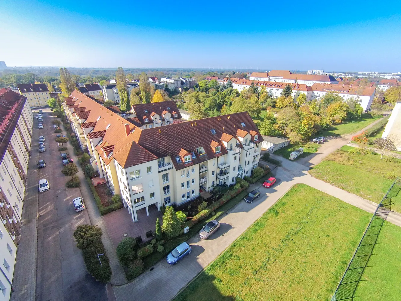 4 Zimmer Wohnung mit 120 m² in Halle (Saale) – Bild 1