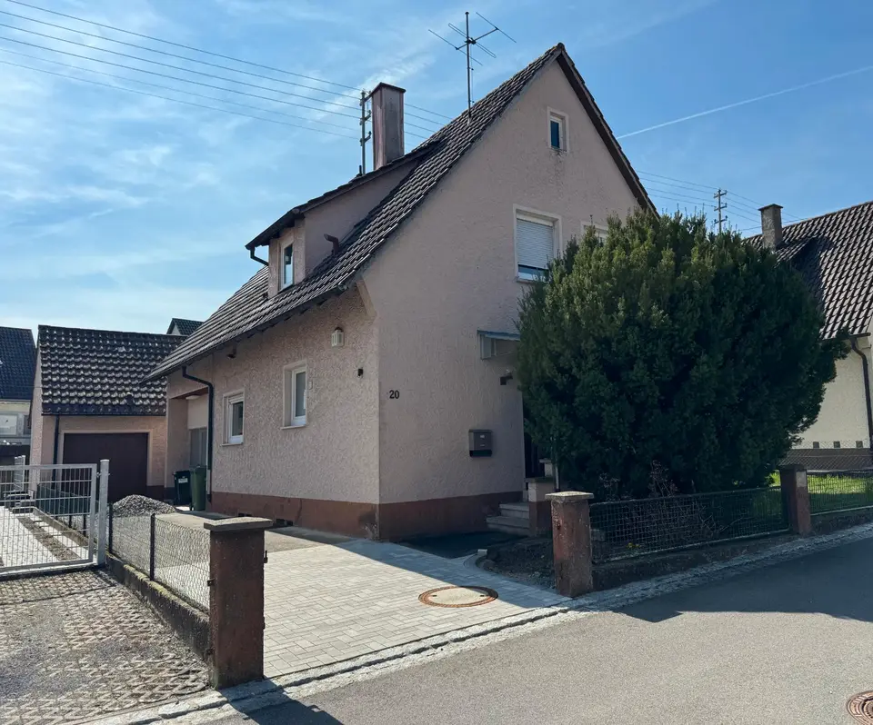 5 Zimmer Haus mit 141 m² in Pforzheim – Bild 3