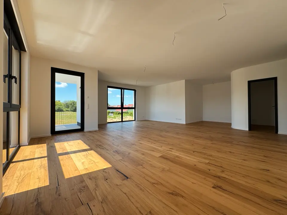 4 Zimmer Wohnung mit 133 m² in Greifswald – Bild 1