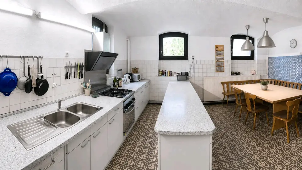 10 Zimmer Wohnung mit 16 m² in Braunschweig – Bild 2