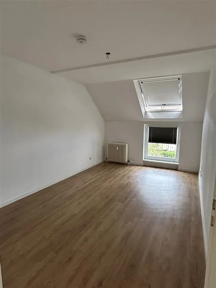 4 Zimmer Wohnung mit 97 m² in Mannheim – Bild 2