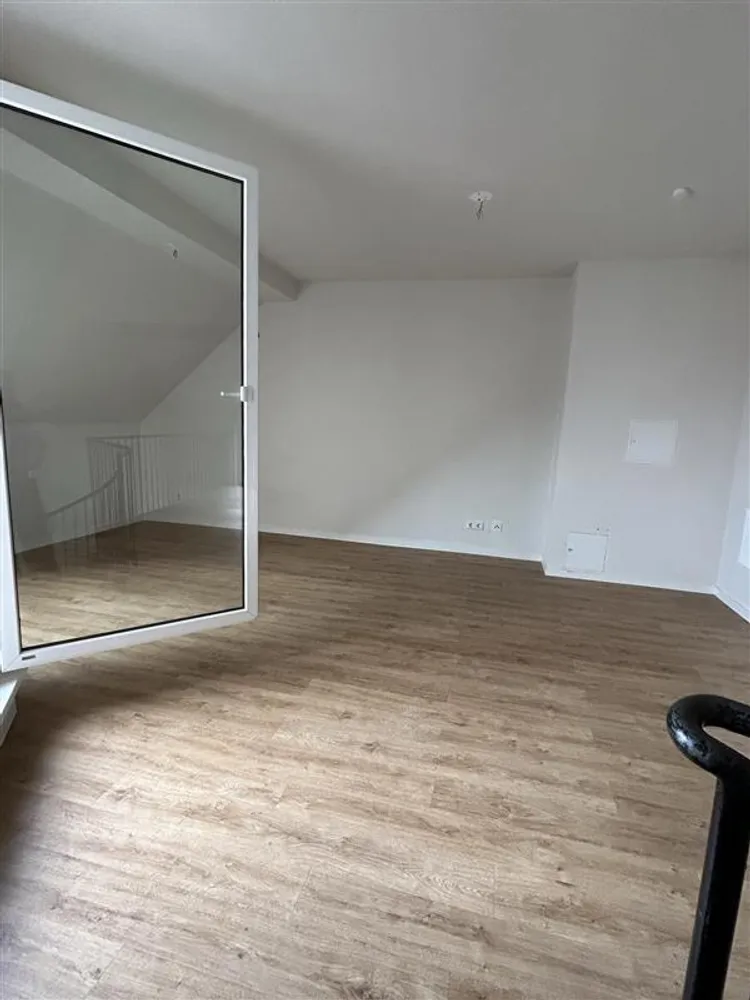 4 Zimmer Wohnung mit 97 m² in Mannheim – Bild 3