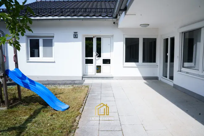 7 Zimmer Haus mit 246 m² in Reutlingen – Bild 3