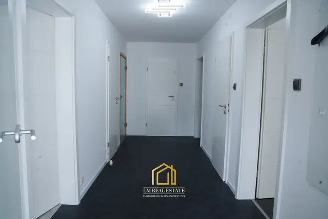 7 Zimmer Haus mit 246 m² in Reutlingen – Bild 11