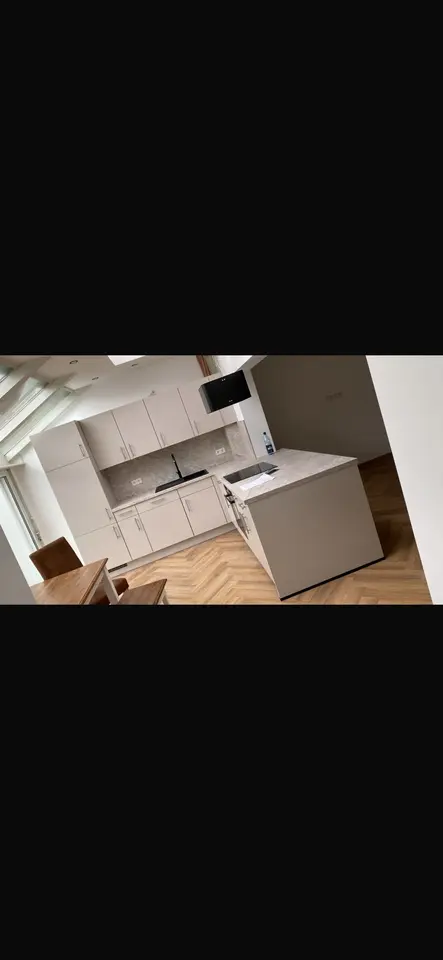 6 Zimmer Wohnung mit 20 m² in Oldenburg – Bild 3
