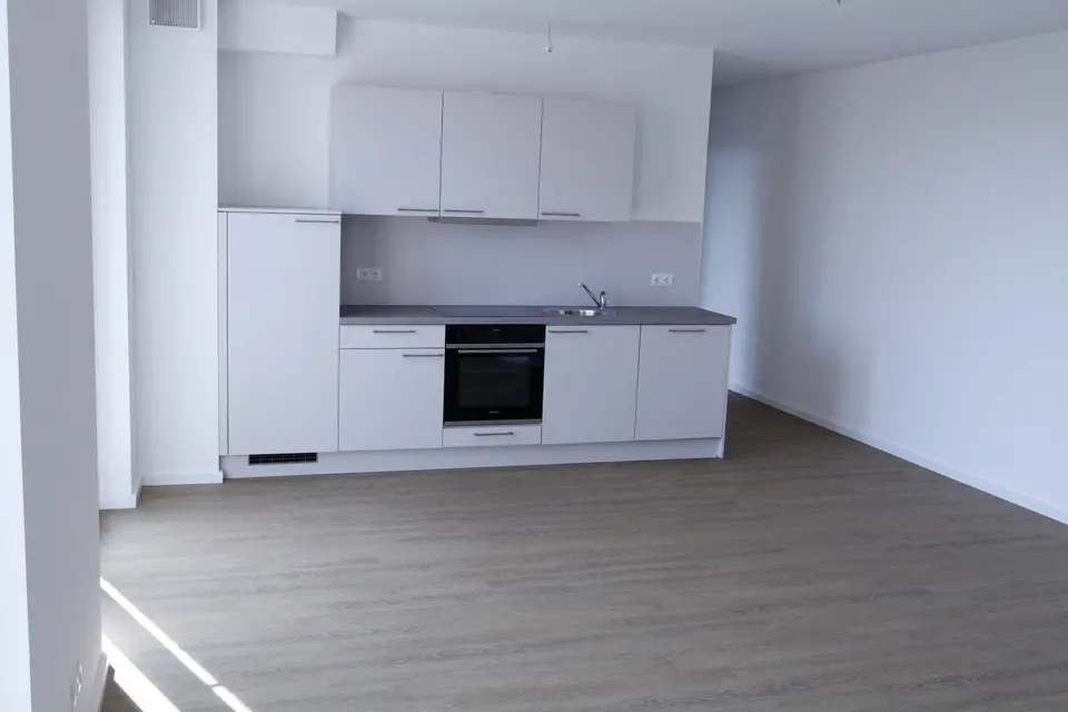 3 Zimmer Wohnung mit 94 m² in Kiel – Bild 2