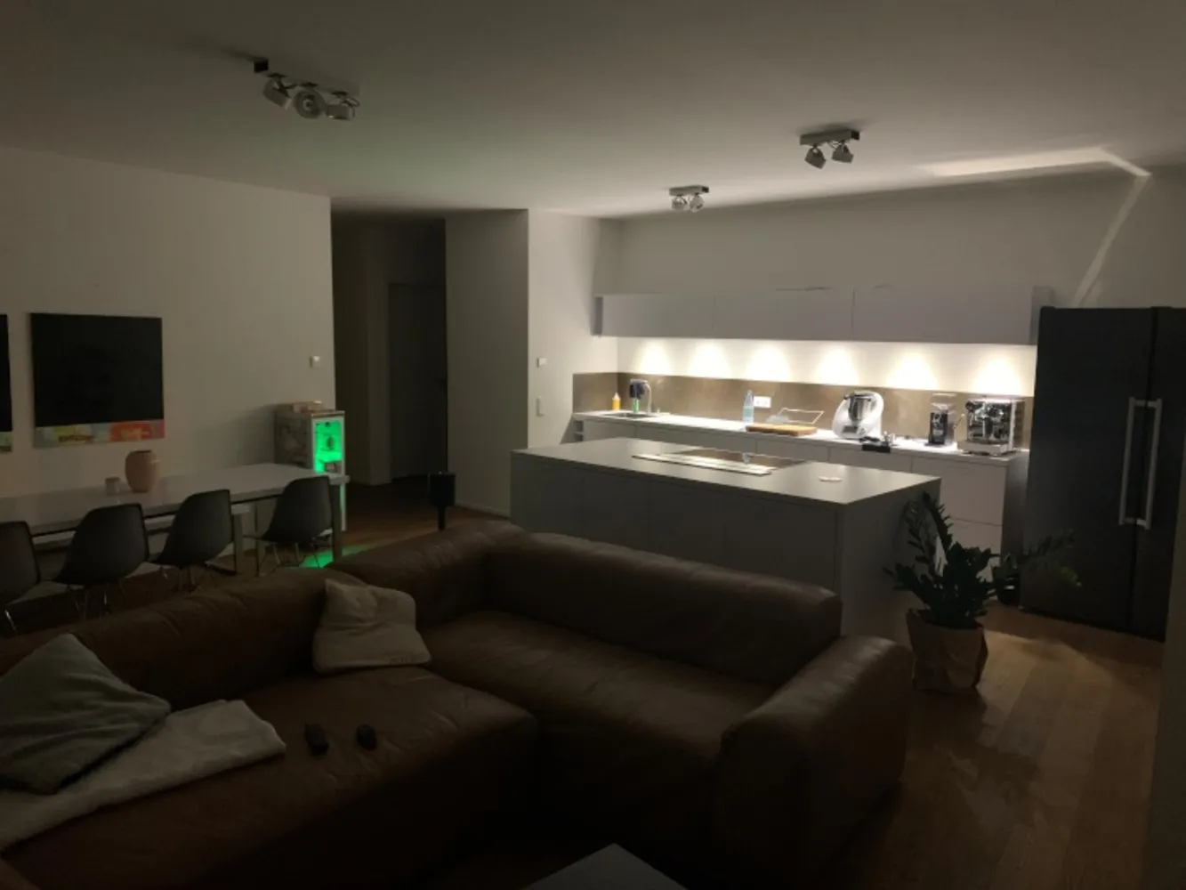 4 Zimmer Wohnung mit 124 m² in Köln – Bild 2