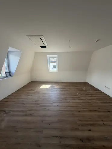 4 Zimmer Wohnung mit 133 m² in Freiburg im Breisgau – Bild 2