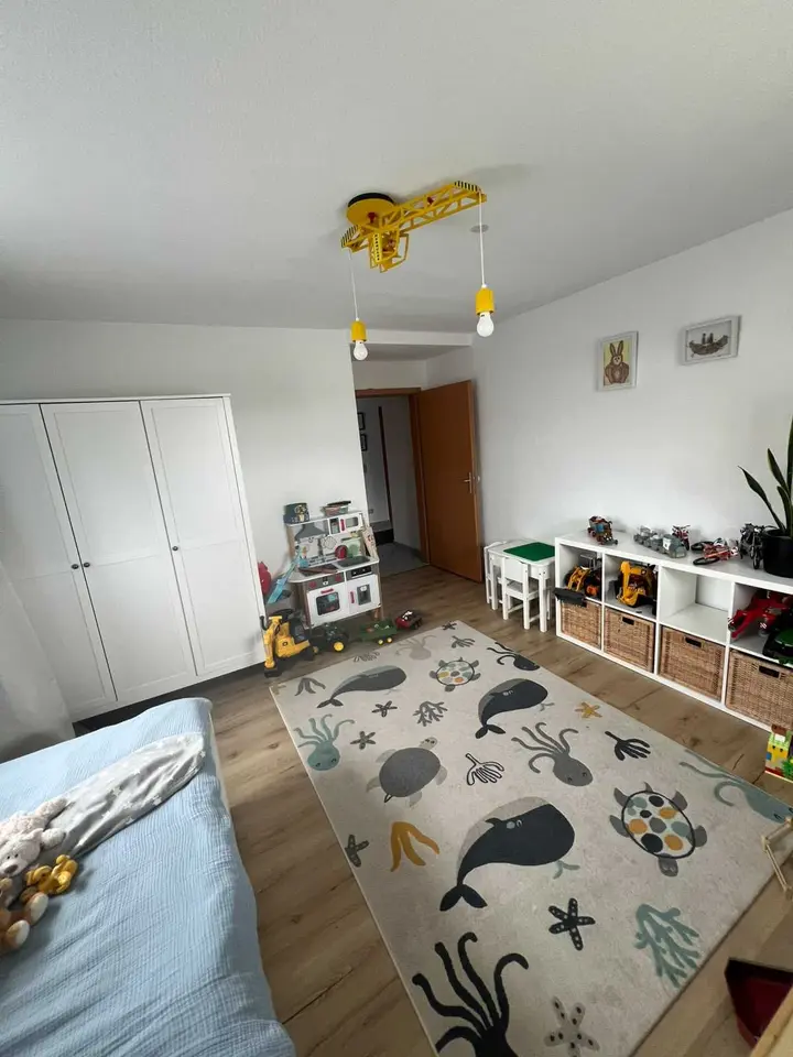 3 Zimmer Wohnung mit 97 m² in Neubrandenburg – Bild 2