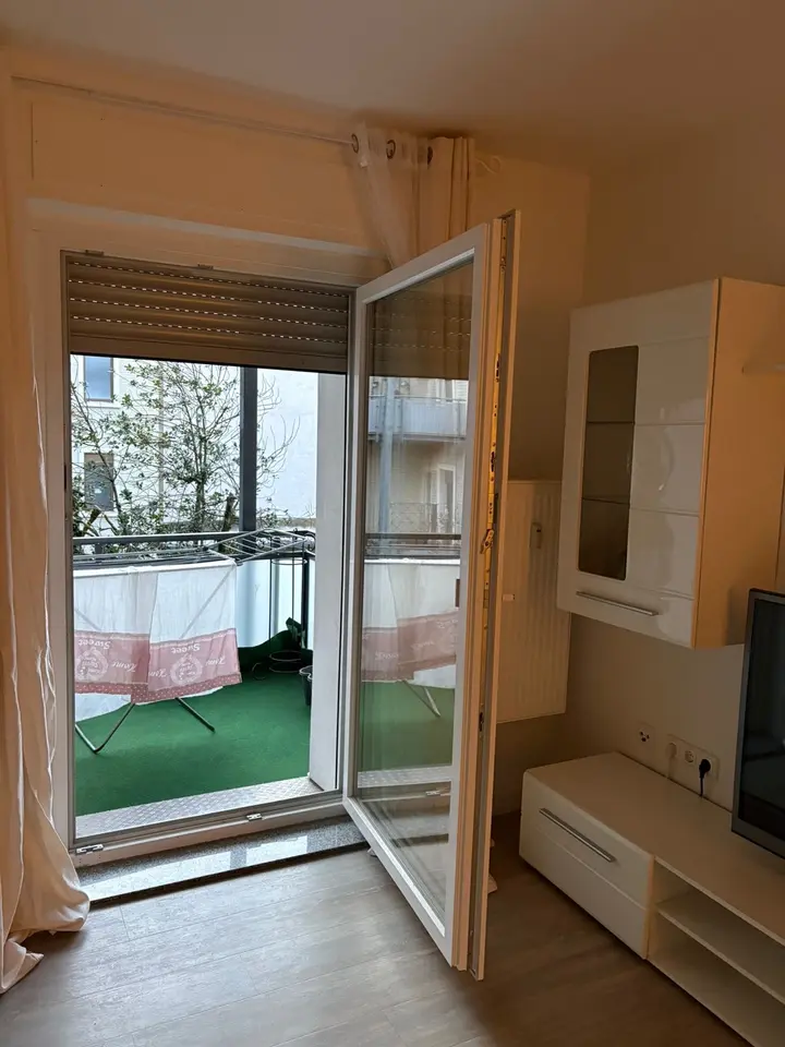 2 Zimmer Wohnung mit 49 m² in Karlsruhe – Bild 1