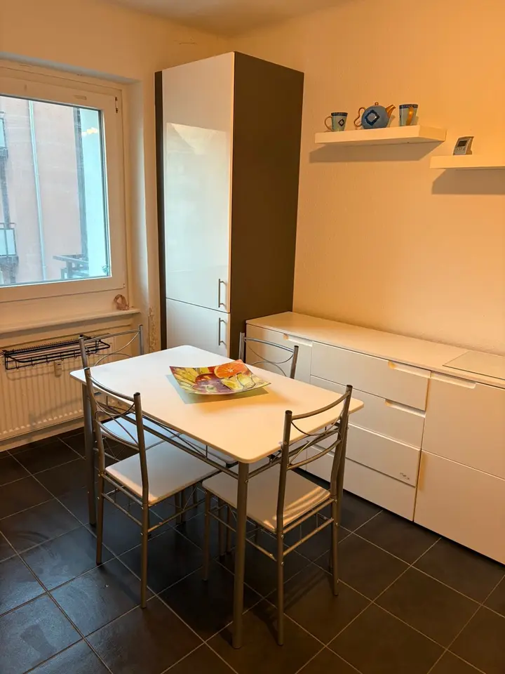 2 Zimmer Wohnung mit 49 m² in Karlsruhe – Bild 2