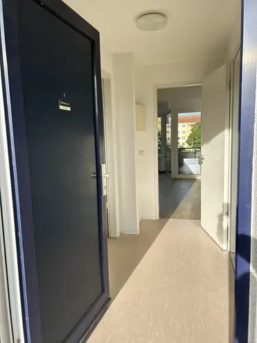 2 Zimmer Wohnung mit 42 m² in Rostock – Bild 3