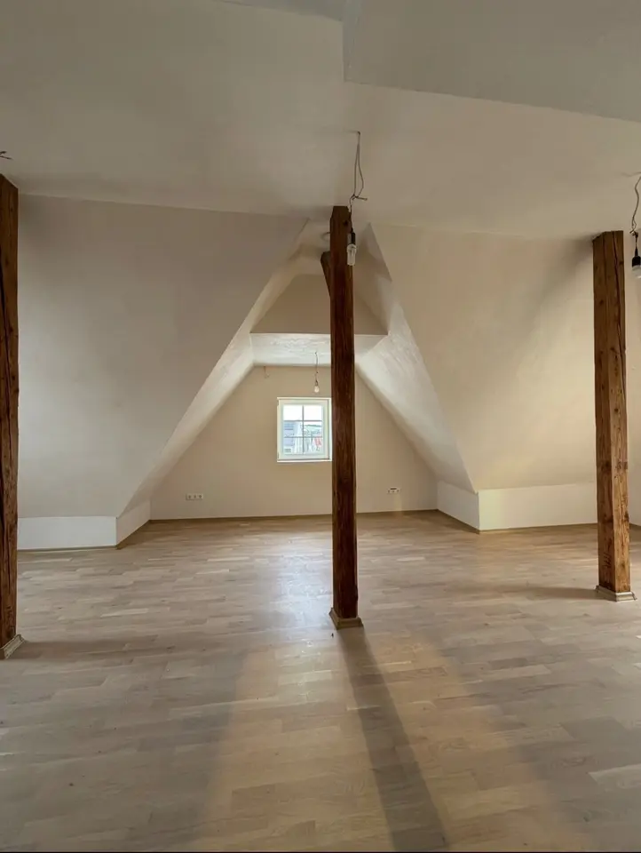 4 Zimmer Wohnung mit 135 m² in Neu-Ulm – Bild 2