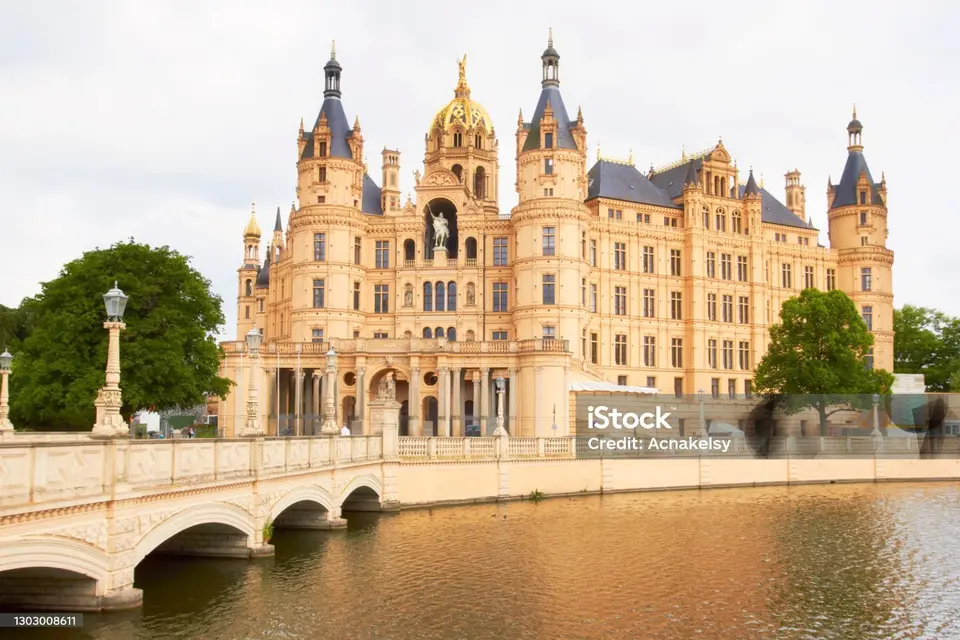 2 Zimmer Wohnung mit 35 m² in Schwerin – Bild 8