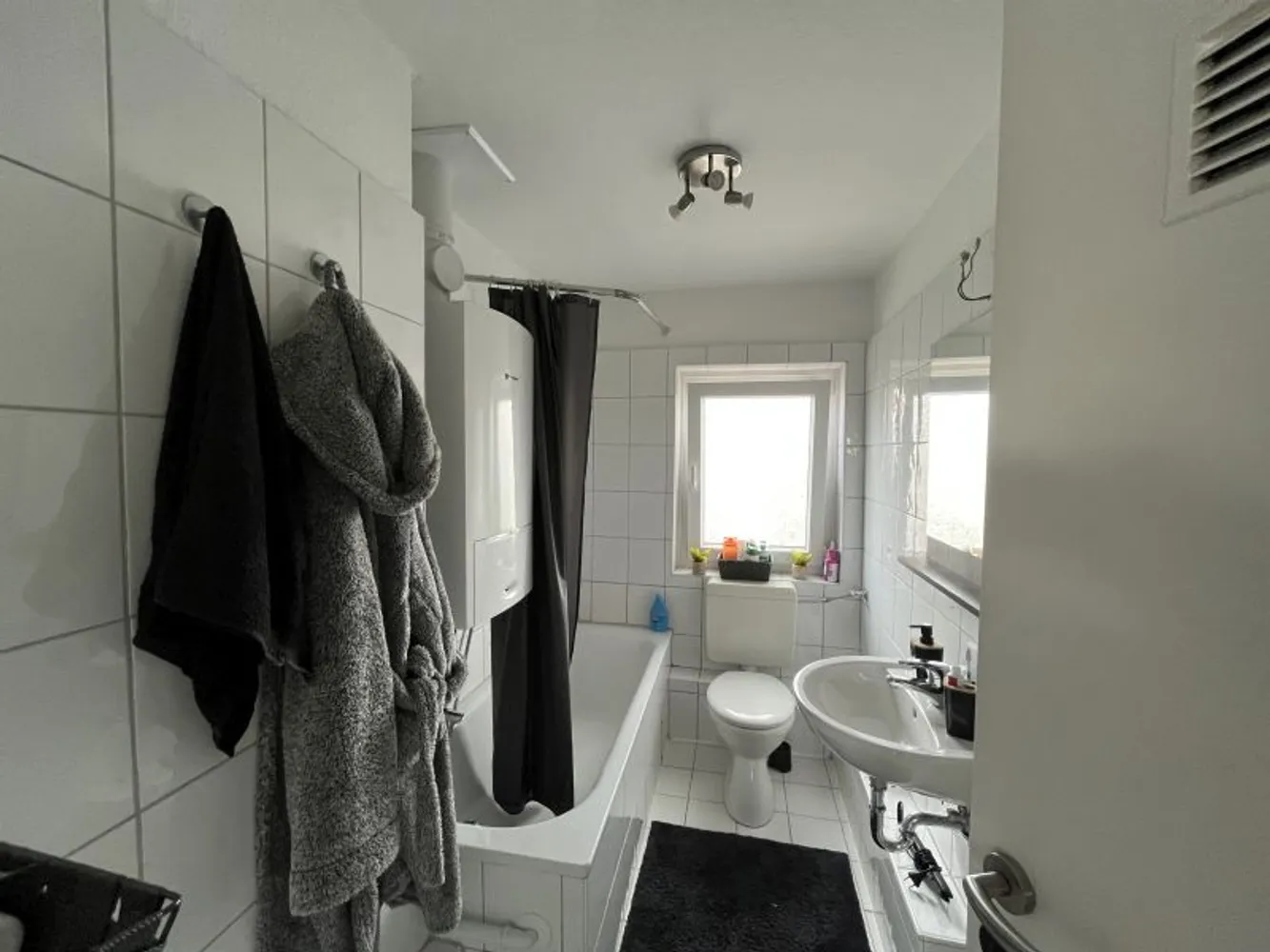 2 Zimmer Wohnung mit 40 m² in Bremerhaven – Bild 4