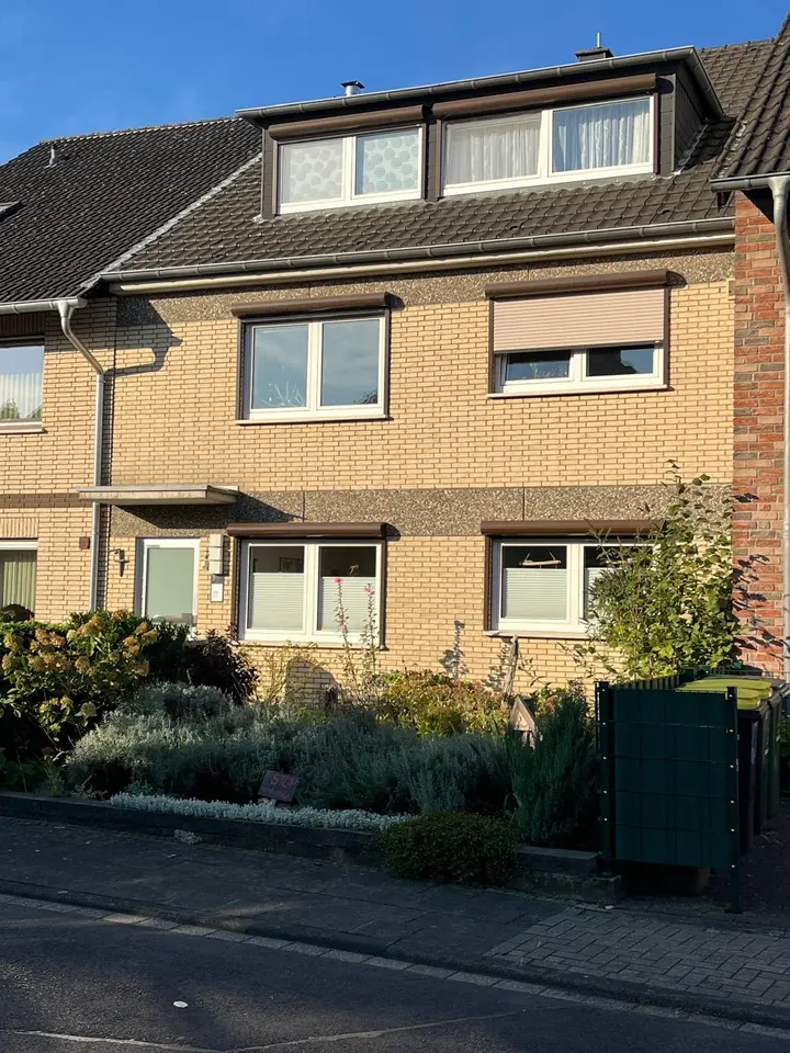 3 Zimmer Wohnung mit 74 m² in Bornheim – Bild 3