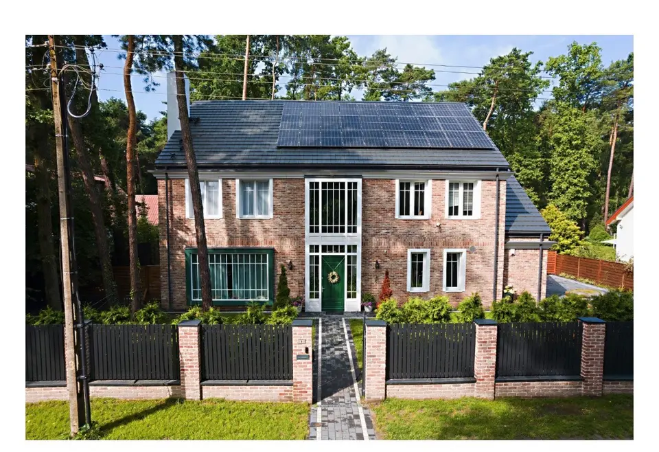 10 Zimmer Haus mit 200 m² in Stendal – Bild 1