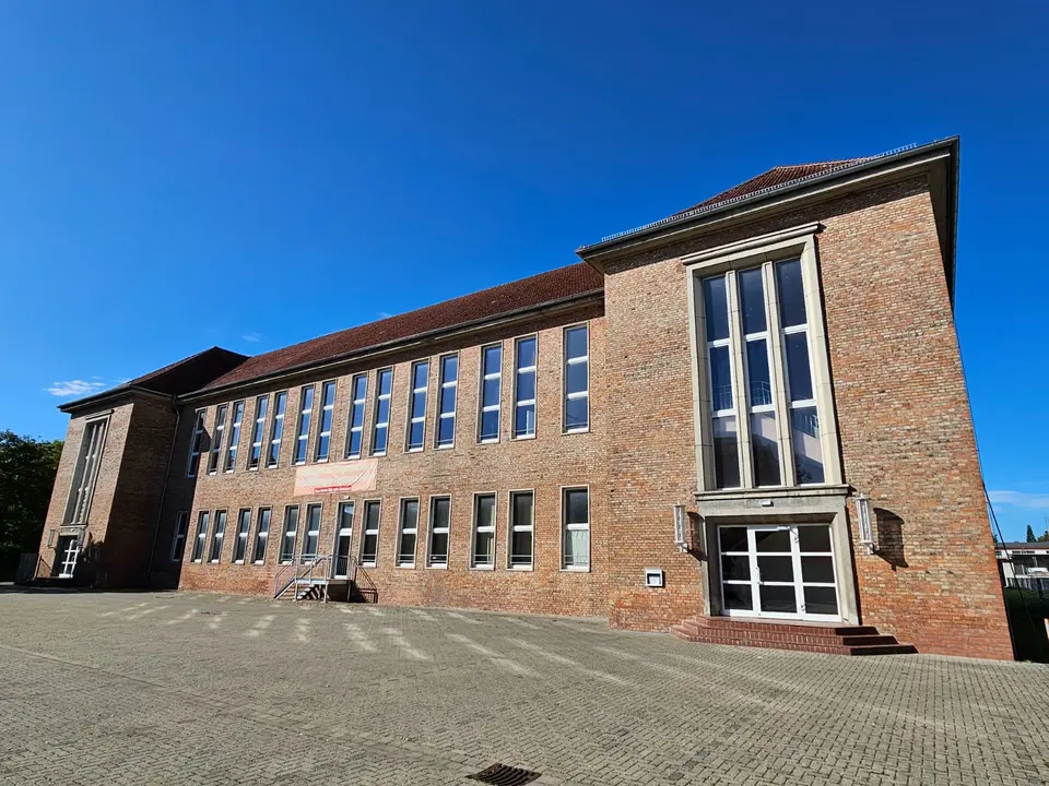 10 Zimmer Haus mit 200 m² in Stendal – Bild 2