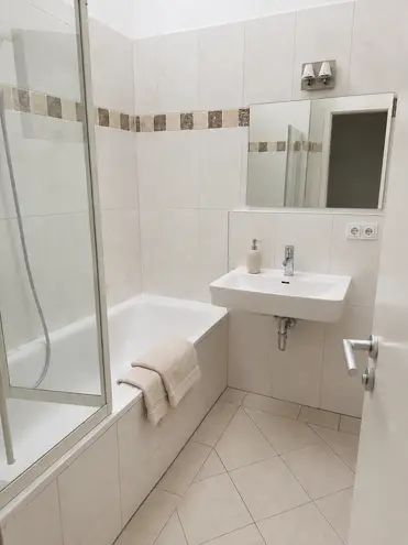 3 Zimmer Wohnung mit 80 m² in München – Bild 7