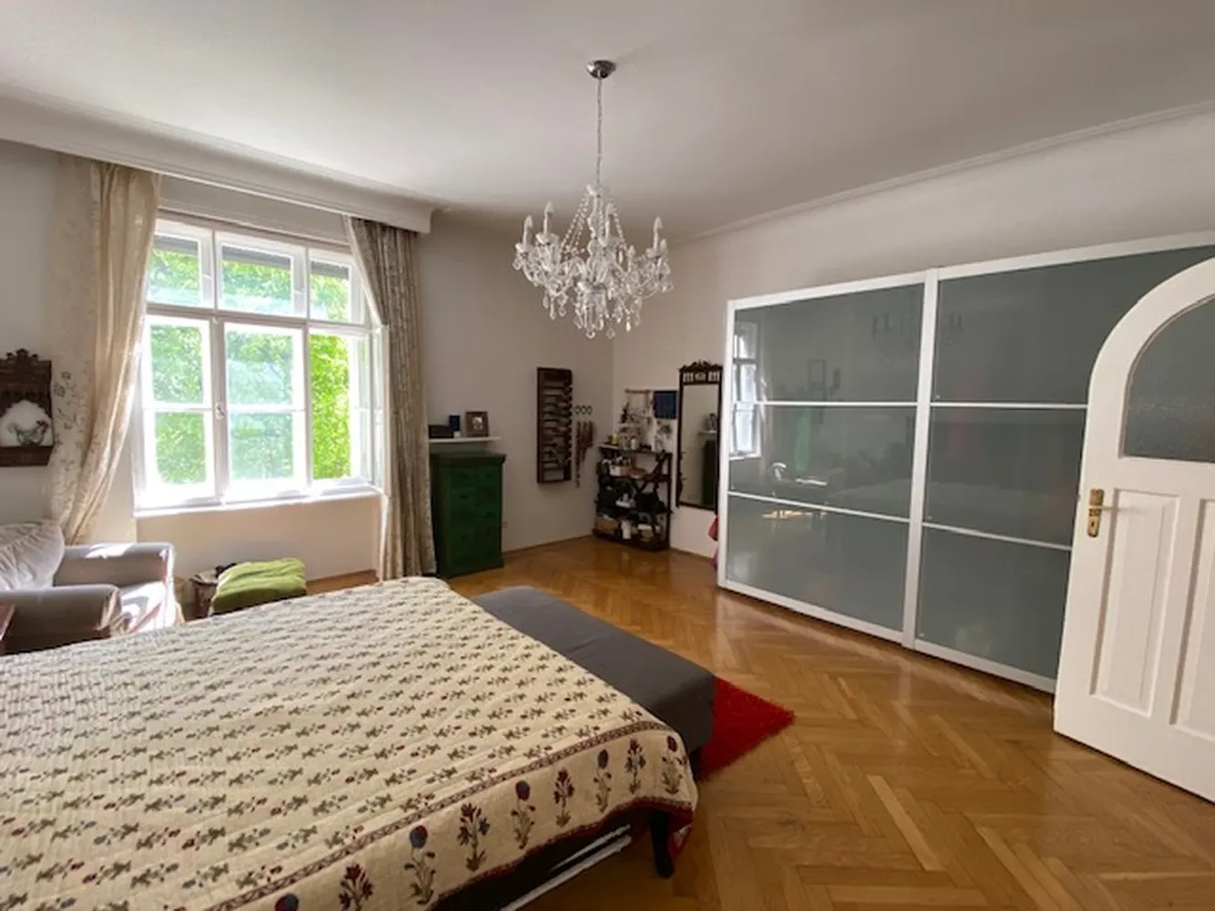 5 Zimmer Wohnung mit 154 m² in München – Bild 1