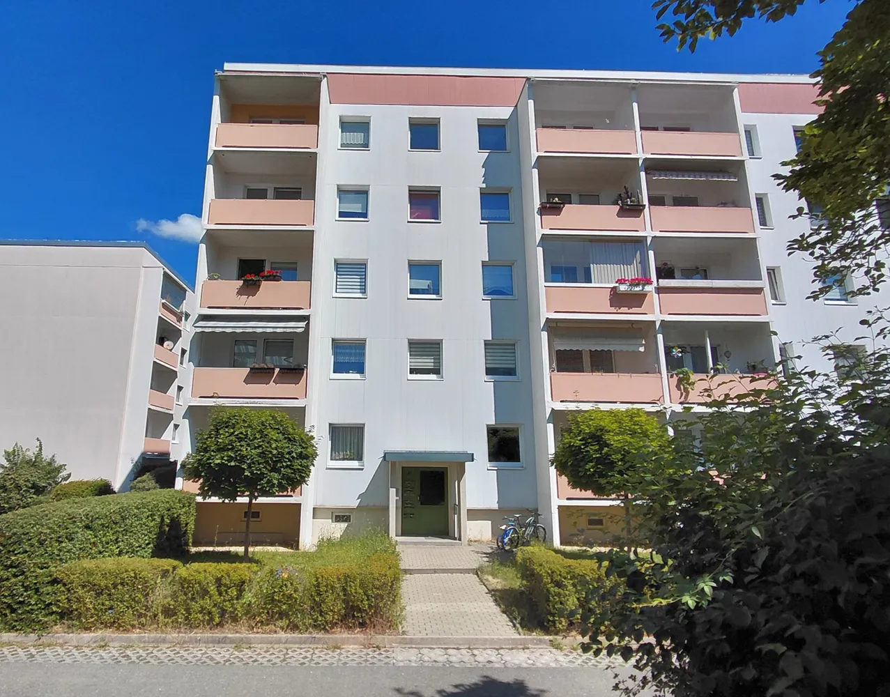 4 Zimmer Wohnung mit 82 m² in Gera – Bild 1