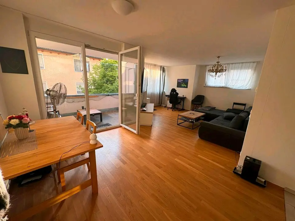 2 Zimmer Wohnung mit 79 m² in Friedrichshafen – Bild 2