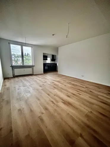 3 Zimmer Wohnung mit 83 m² in Wiesbaden – Bild 2