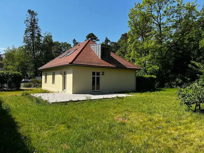 4 Zimmer Haus mit 121 m² in Potsdam – Bild 1