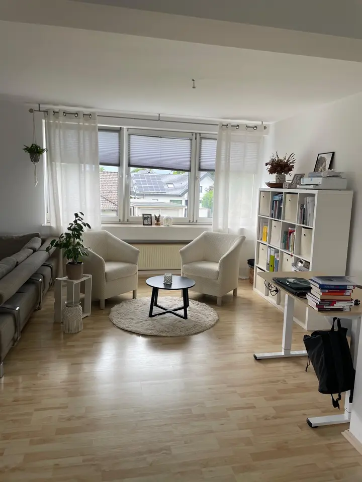 2 Zimmer Wohnung mit 95 m² in Detmold – Bild 1