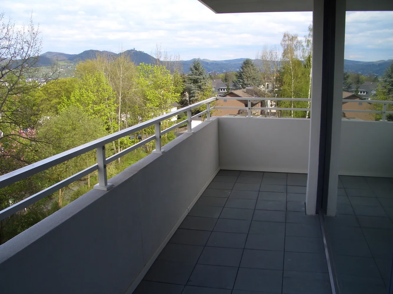 3 Zimmer Wohnung mit 114 m² in Bonn – Bild 2