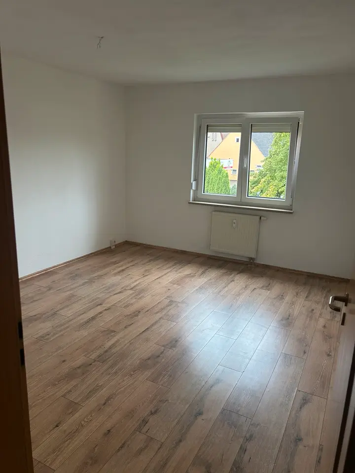 5 Zimmer Wohnung mit 110 m² in Gera – Bild 1