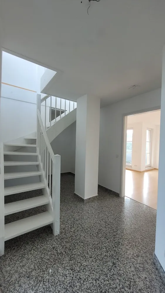 2 Zimmer Wohnung mit 98 m² in Rostock – Bild 3