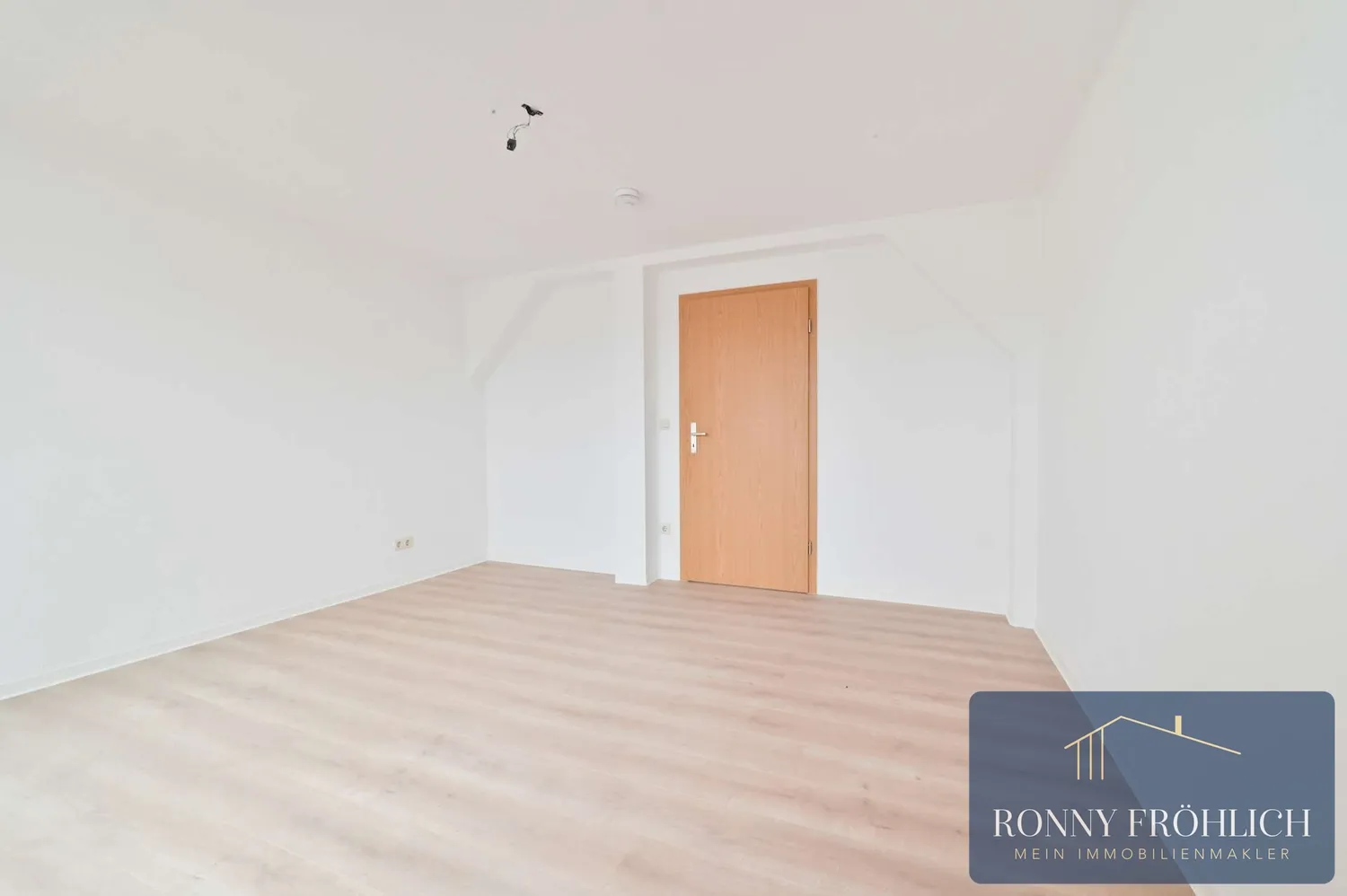 3 Zimmer Wohnung mit 97 m² in Zwickau – Bild 8