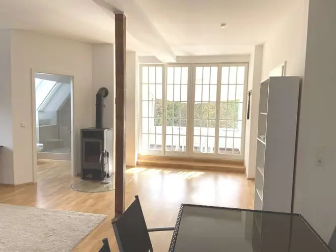 1 Zimmer Wohnung mit 79 m² in Bonn – Bild 2