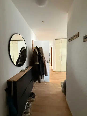 4 Zimmer Wohnung mit 98 m² in Karlsruhe – Bild 2