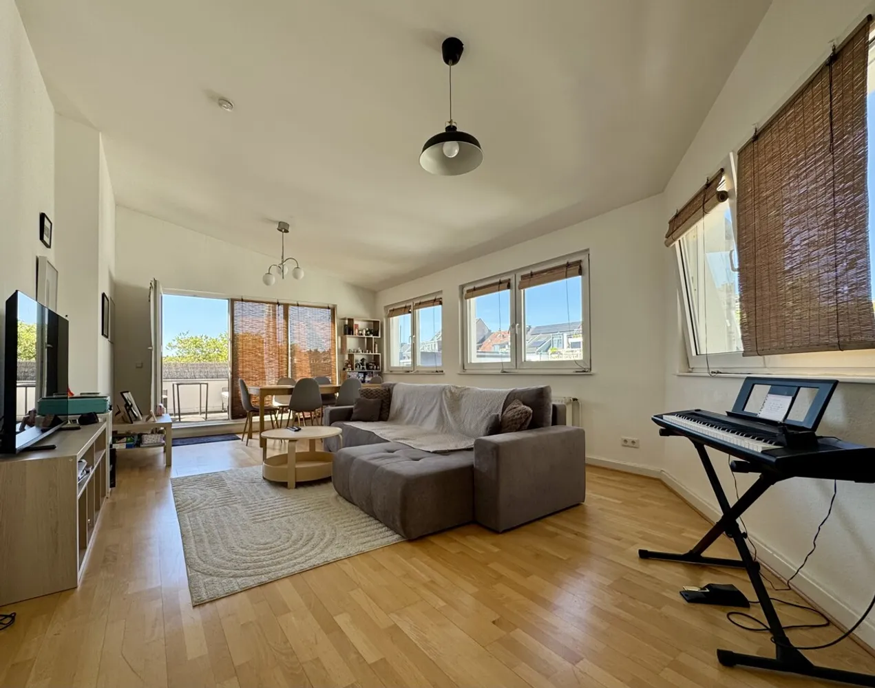 2 Zimmer Wohnung mit 79 m² in Düsseldorf – Bild 1