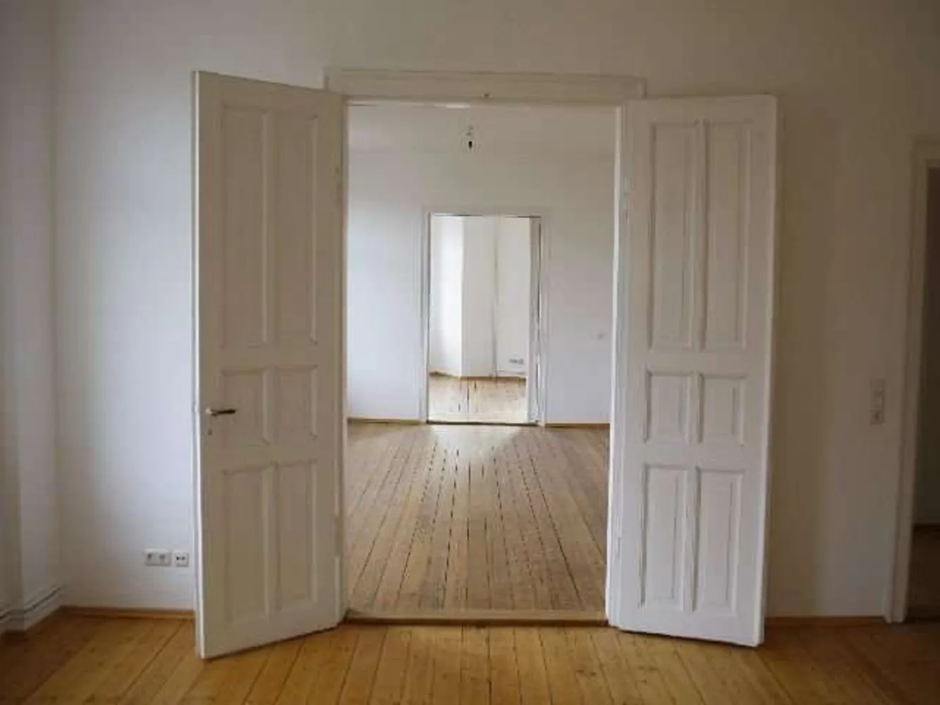 6 Zimmer Wohnung mit 190 m² in Hameln – Bild 2